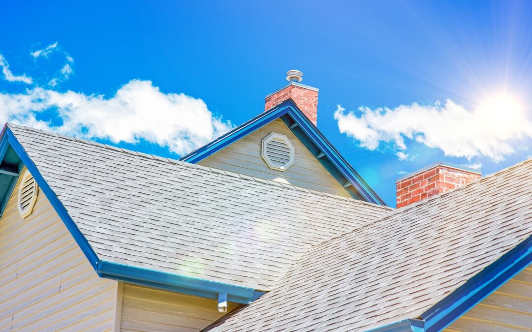 Why Vancouver Homes Need Asphalt/Laminated Shingle Installation for a Durable Roof?