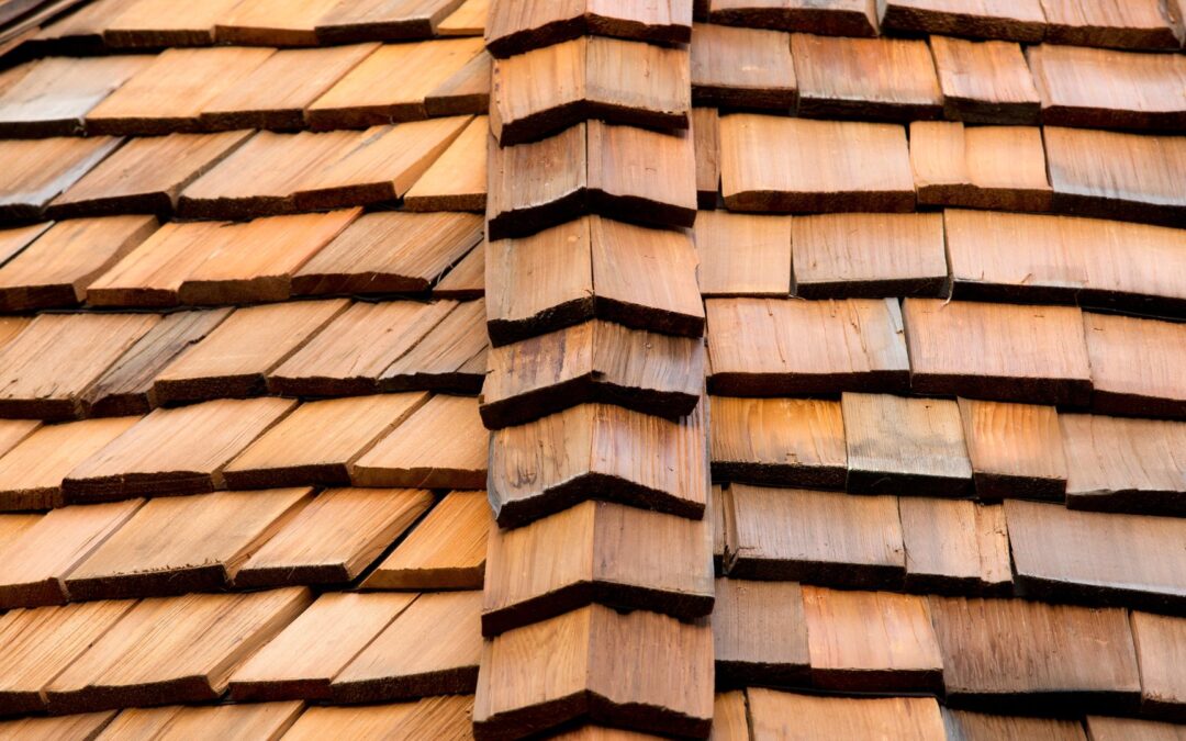 Cedar Shakes vs. Asphalt Shingles: Which is the Best Option for Your Roof?